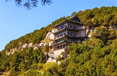 Ruínas do Templo de Tianlongshan - Uma Jornada Através da História e da Espiritualidade!