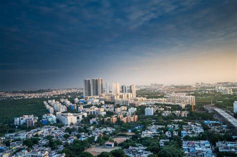 A Envolvente Ponte do Desejo: Descubra a Beleza Arquivada em História na Cidade de Hyderabad!