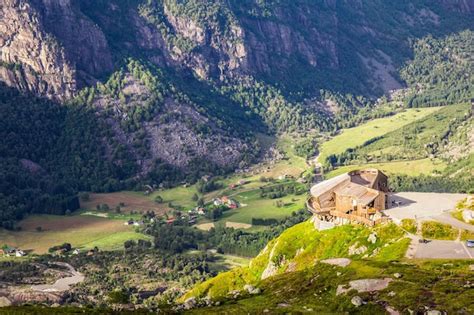 A Fortaleza da Pérola: Um Tesouro Históricio Encravado na Montanha!