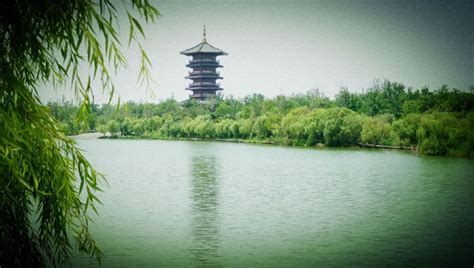 Parque Shimen - Um Oásis de Beleza e Cultura na Vibrante Weifang!